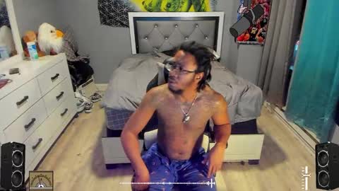 Plant Base Streamers From Pennsylvania online show from January 23, 11:05 pm