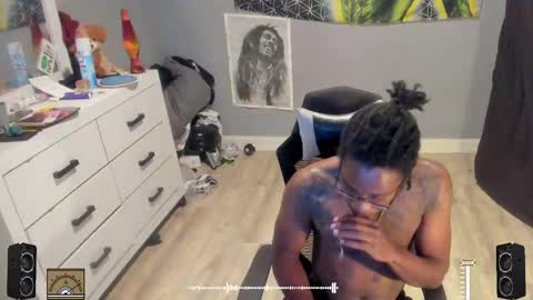 Plant Base Streamers From Pennsylvania online show from September 20, 11:19 pm