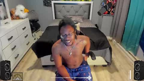 Plant Base Streamers From Pennsylvania online show from January 17, 11:18 pm