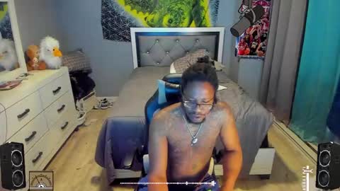 Plant Base Streamers From Pennsylvania online show from January 19, 10:39 pm