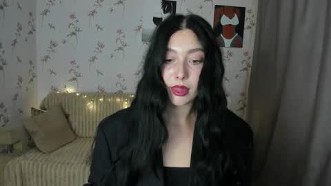 Snapshot of black_berry_bla_ck chatting on October 16, 11:10 am black_berry_bla_ck online show from October 16, 11:10 am