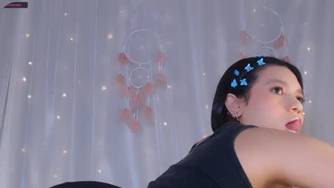 Snapshot of black_dar_ chatting on December 11, 7:42 am Sara online show from December 11, 7:42 am