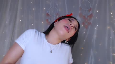 Snapshot of black_dar_ chatting on December 5, 6:37 am Sara online show from December 5, 6:37 am
