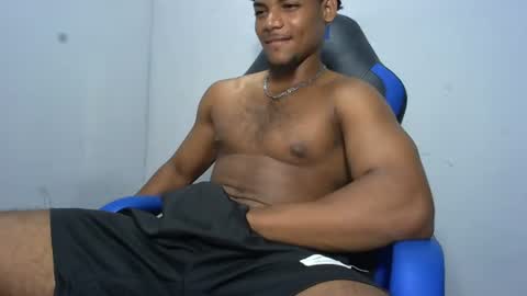 tu morenito online show from July 5, 4:19 am