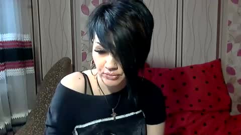 black_hot_01 online show from February 26, 11:11 am