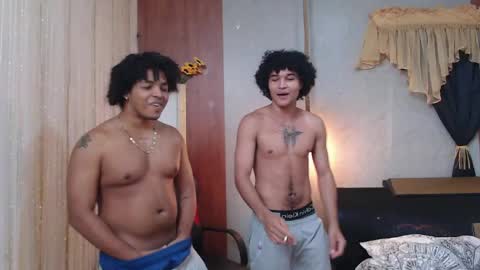 black_king_241 online show from April 22, 5:36 am