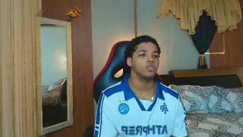 black_king_241 online show from May 17, 12:36 pm