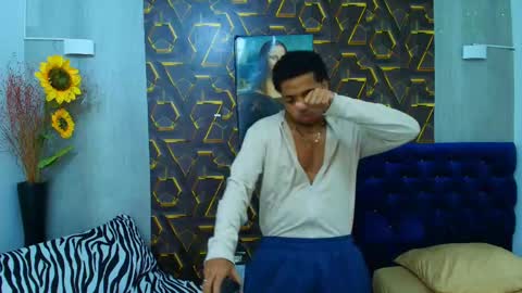 black_king_241 online show from April 29, 5:01 am