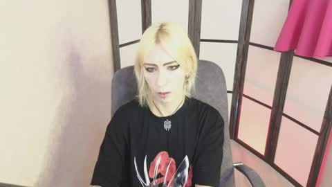 Emily online show from July 11, 8:39 am