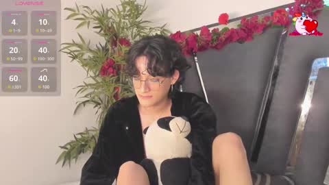 Snapshot of black_rose02 chatting on March 2, 2:43 pm B L A C K R O S E online show from March 2, 2:43 pm
