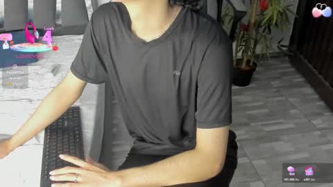 Snapshot of black_rose02 chatting on October 1, 11:31 am B L A C K R O S E online show from October 1, 11:31 am