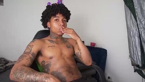 black_tentationx online show from November 27, 6:32 am