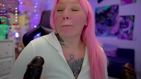 Alice online show from March 3, 6:56 pm