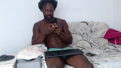 Twtter 1MikeBeckford            Onlyfns beckfordmike online show from February 20, 1:57 pm