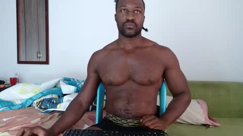 Twtter 1MikeBeckford            Onlyfns beckfordmike online show from August 1, 12:18 pm