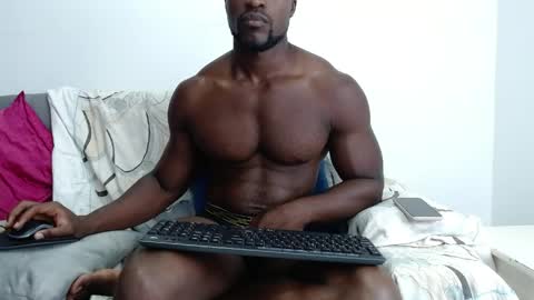 Twtter 1MikeBeckford            Onlyfns beckfordmike online show from April 24, 1:35 pm