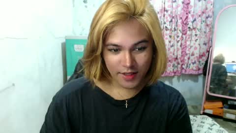 Ellez online show from July 10, 3:17 pm