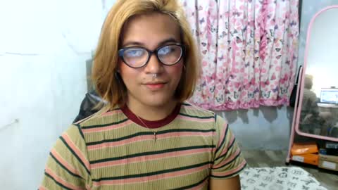 Ellez online show from July 13, 6:55 pm