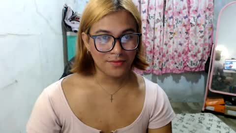 Ellez online show from July 26, 9:34 pm