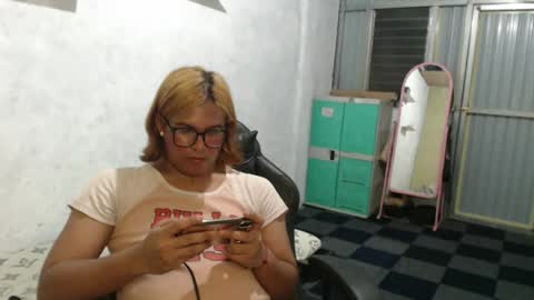 Ellez online show from July 28, 8:52 pm