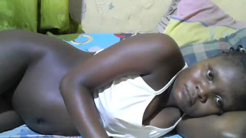 blackslim_girl2 online show from June 27, 12:33 pm