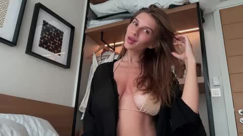 Snapshot of blair_foxxxy chatting on September 24, 4:08 am Blair online show from September 24, 4:08 am
