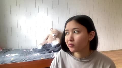 Mila online show from April 27, 6:44 am