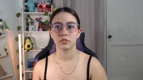   online show from March 5, 3:32 pm