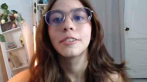   online show from March 9, 11:37 am