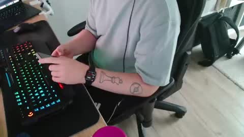 Blank online show from June 29, 7:16 am