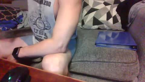 Snapshot of blaw_1321 chatting on September 25, 7:48 am blaw_1321 online show from September 25, 7:48 am