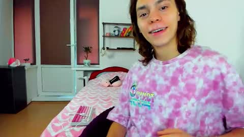 Snapshot of blazet0ne chatting on September 30, 3:22 pm David online show from September 30, 3:22 pm