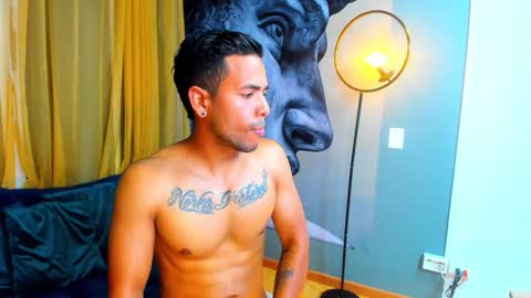 Snapshot of blazetorres chatting on October 7, 1:12 am blazetorres online show from October 7, 1:12 am