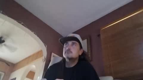 Snapshot of blazinawin chatting on December 15, 10:15 pm FreshCut online show from December 15, 10:15 pm