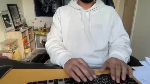bleakshado online show from June 8, 1:28 am