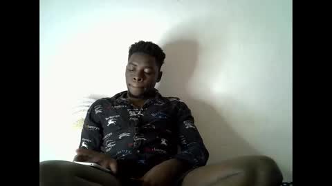Snapshot of blesse_mixed chatting on September 30, 7:52 am Black brown online show from September 30, 7:52 am