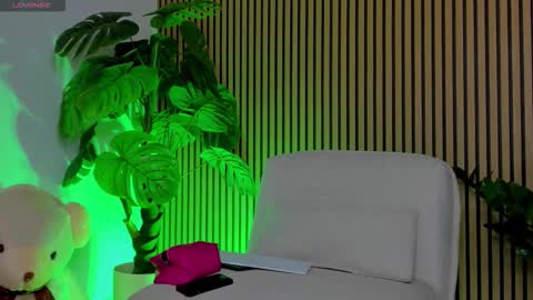 Khlloe online show from March 18, 7:09 pm