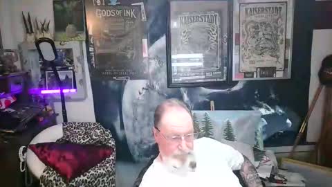 blindsurfer780299 online show from November 24, 6:23 am