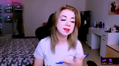 Nicole online show from June 9, 6:46 am