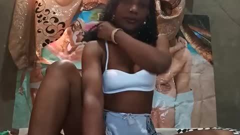 Lola online show from February 18, 9:42 am