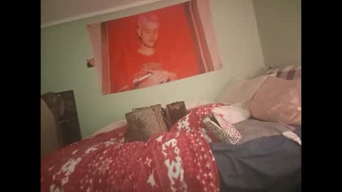 Snapshot of blondebellaaa3 chatting on January 22, 1:53 pm Gia  online show from January 22, 1:53 pm