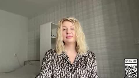 blondie_xoxoxo online show from February 12, 9:24 am