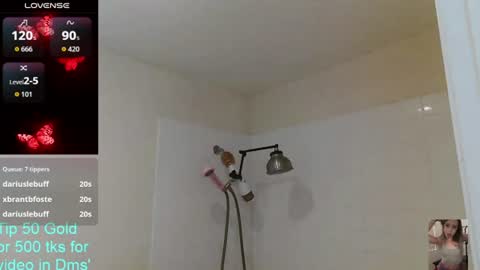Bubbles online show from June 28, 10:39 pm