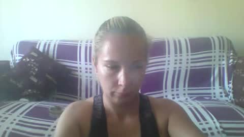 BlondiePam online show from February 8, 10:30 am