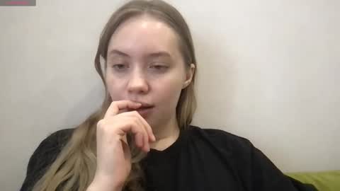 Blondy bunny online show from March 11, 3:20 am