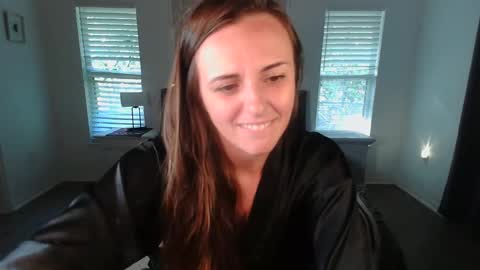 Sarah Zee online show from November 21, 6:50 pm