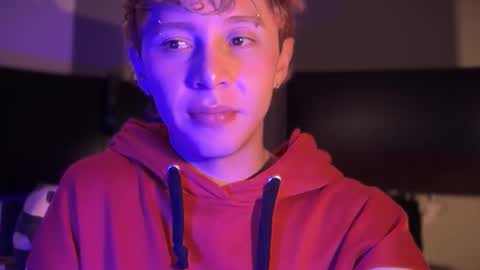 TAY   online show from December 22, 1:01 am