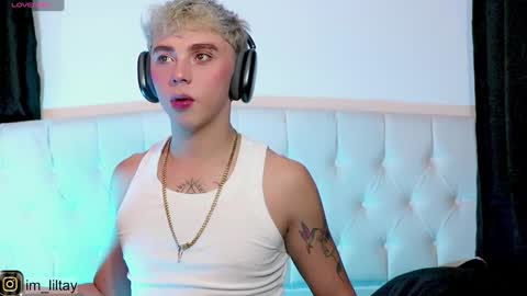 TAY   online show from December 26, 2:55 am