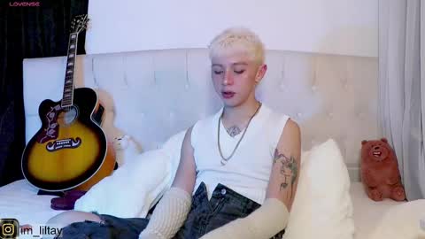 TAY   online show from March 2, 2:41 am