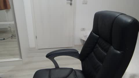 Juliet online show from October 17, 5:28 pm